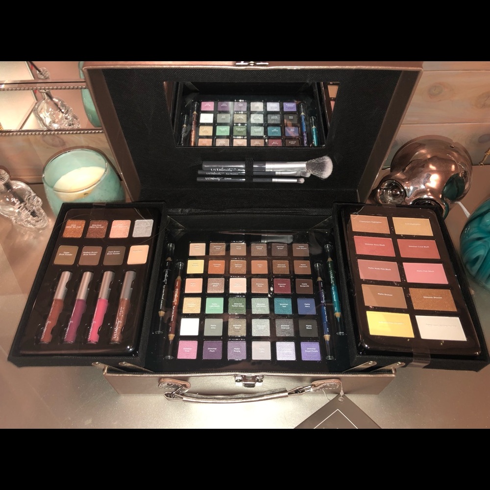 ULTA BEAUTY 65 PIECE MAKEUP COLLECTION